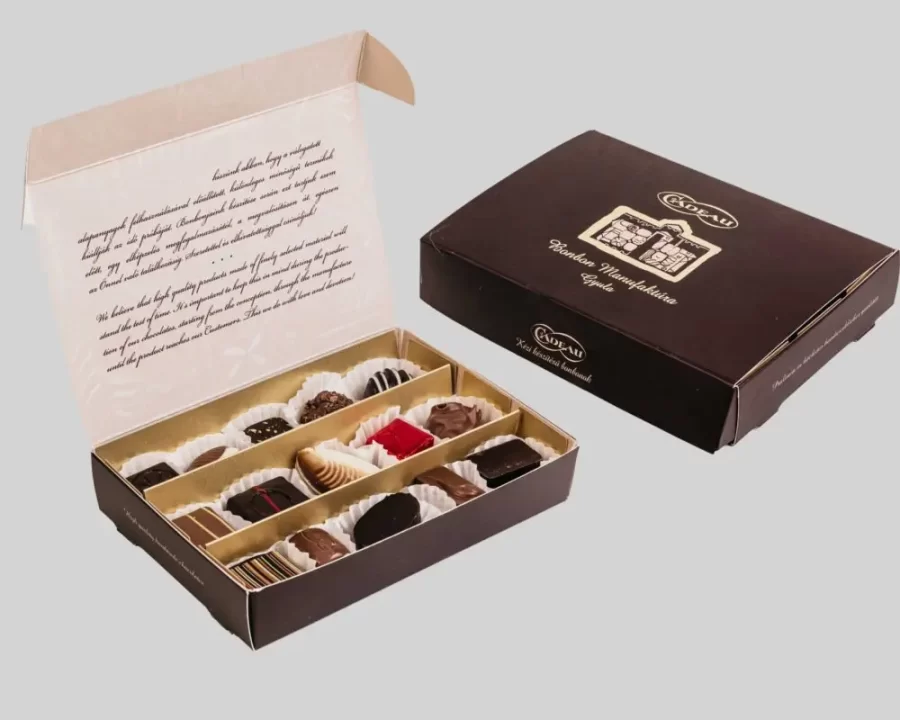 Cadeau bonbonválogatás gyulai vármotívumos díszdobozban, 200 g